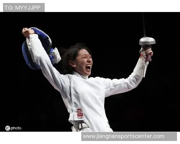 文班发力锁定胜局华子拼劲十足引发悬念激战全场 文班发力锁定胜局华子拼劲十足引发悬念激战全场